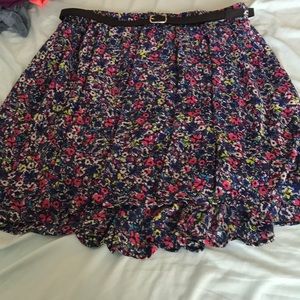 Torrid Floral Skirt Size 1 NWT